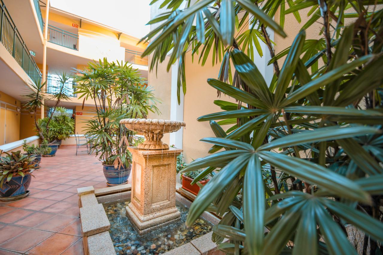 Il Palazzo Holiday Apartments Cairns Eksteriør billede